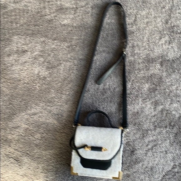 FAUX SHEEP FUR CROSSBODY - Picture 2 of 5